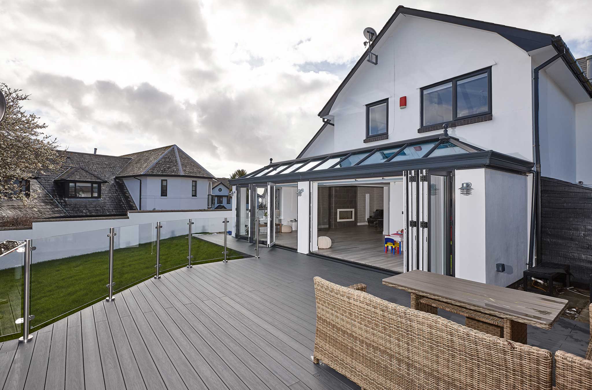 Bi-Fold Doors: What You Don’t Know About Them But Need To