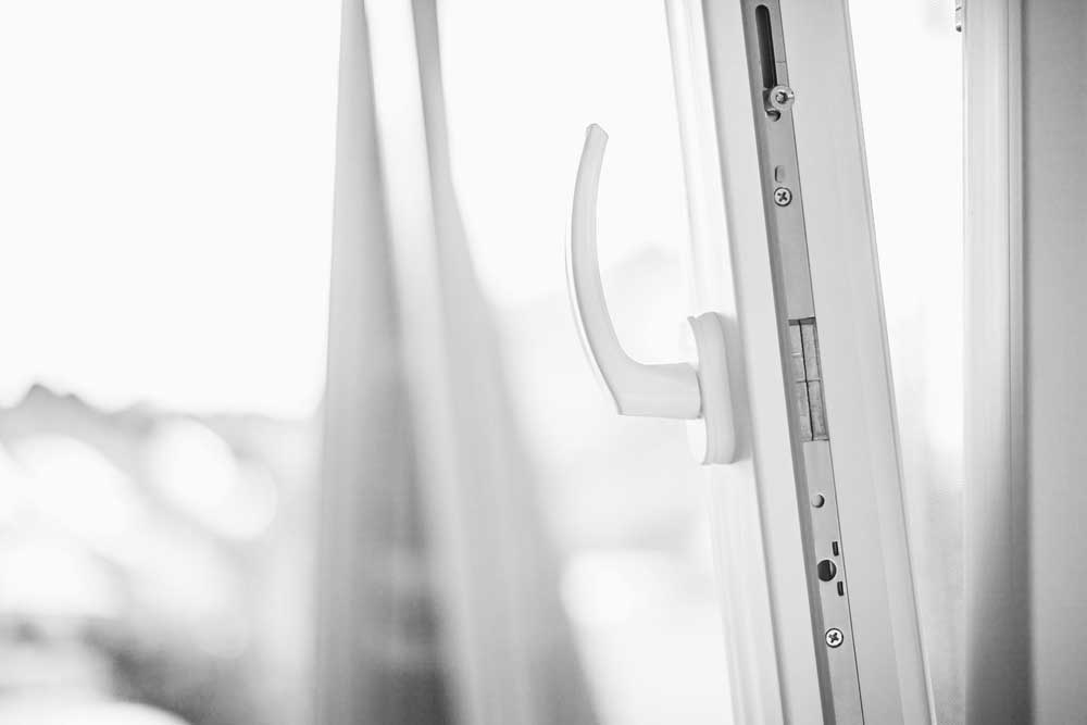 tilt and turn window handle