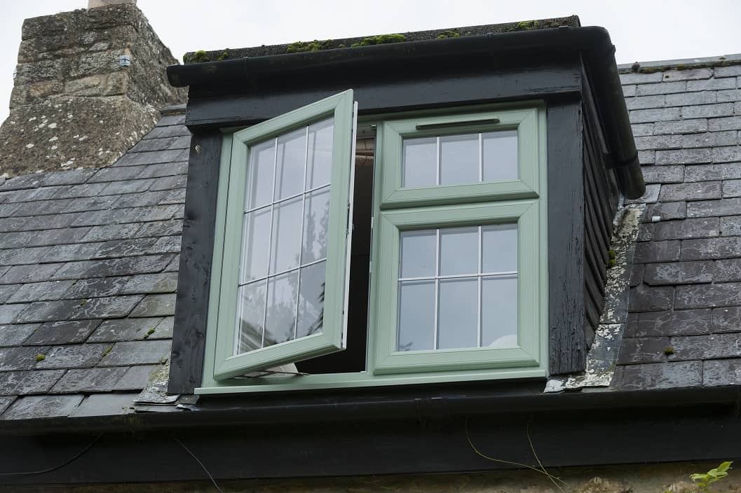 casement window deceuninck exterior shot