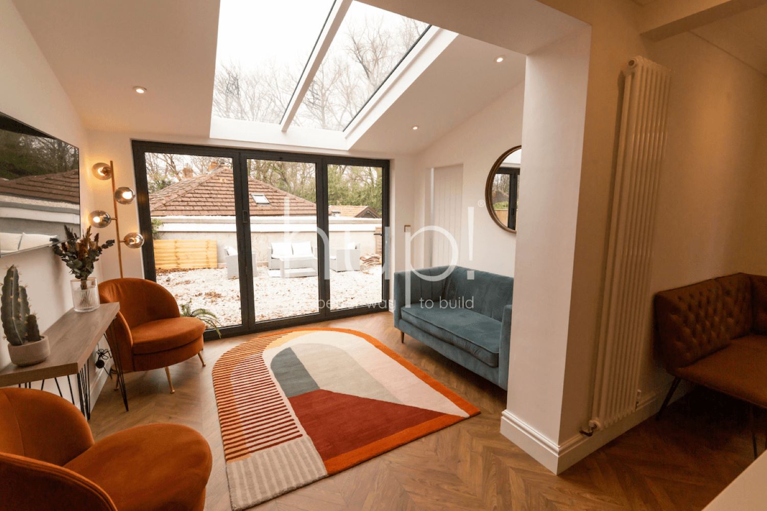 hup! extension in 1970s style, with bifold doors